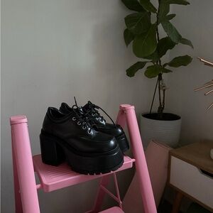 Black Platform Women's Shoes